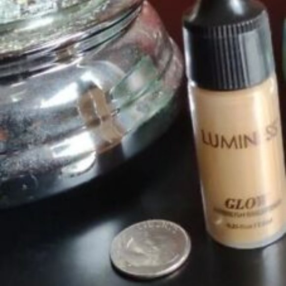 NEW! LUMINESS - Brightening GLOW - Airbrush Brightener Illuminator .25 oz SEALED - Picture 4 of 4